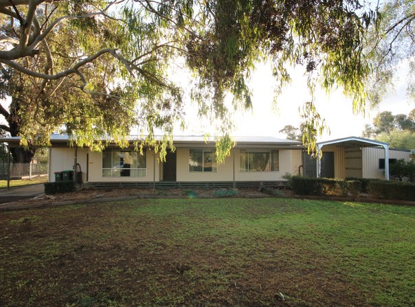 65 Jeffrey Street, Elmore, Vic 3558
