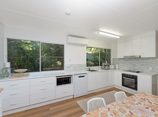 80 Picnic Street, Picnic Bay, Qld 4819