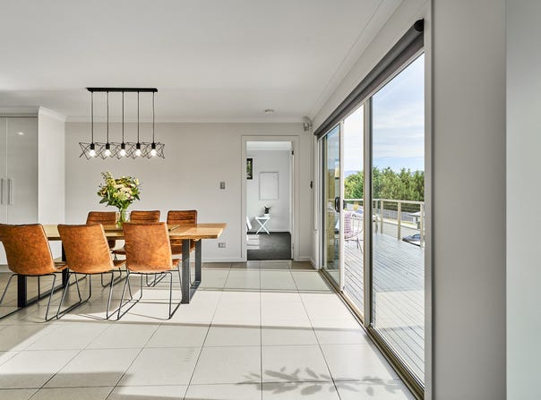 21 Bonnie Vale Drive, Howden, Tas 7054
