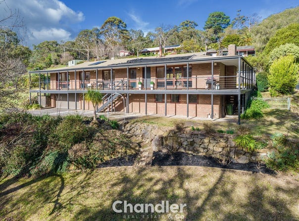 18 Waratah Avenue, Selby, Vic 3159