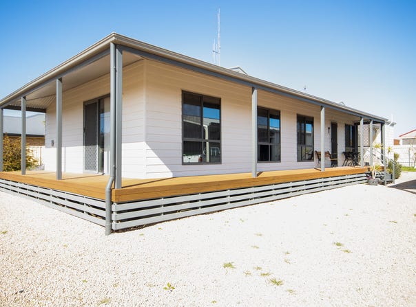 124 Moonta Rd, Moonta Bay, SA 5558