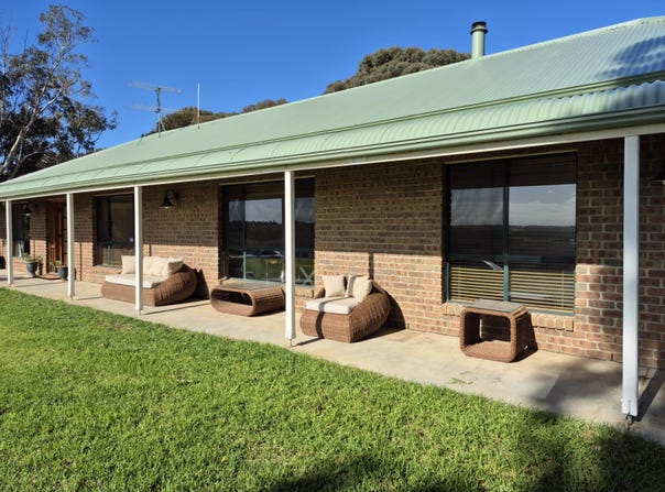 17 Carter Road, Murray Bridge, SA 5253
