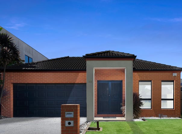 11 Broadway, Caroline Springs, Vic 3023