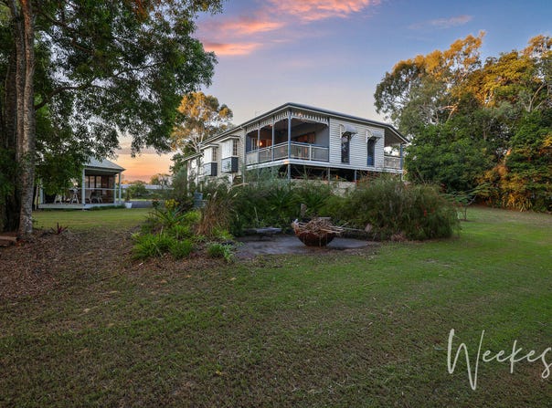 44 Kingfisher Crescent, Moore Park Beach, Qld 4670