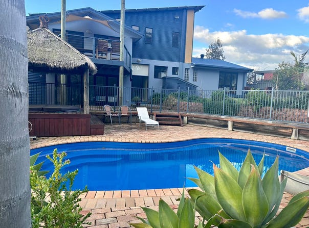 8 Gwainurra Grove, Pambula Beach, NSW 2549
