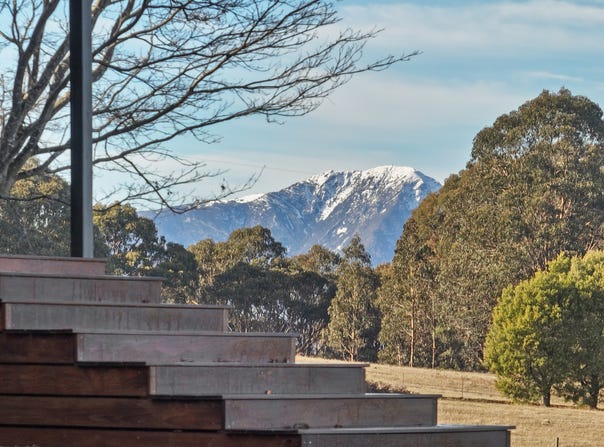 696 Glenroy Road, Merrijig, Vic 3723