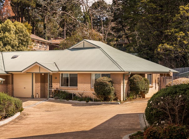 9/11 Cale Lane, Wentworth Falls, NSW 2782