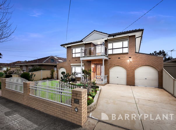 37 Meadowbank Drive, Sunshine North, Vic 3020