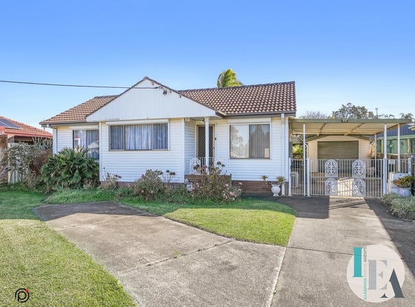 28 Benaud Crescent, Warilla, NSW 2528