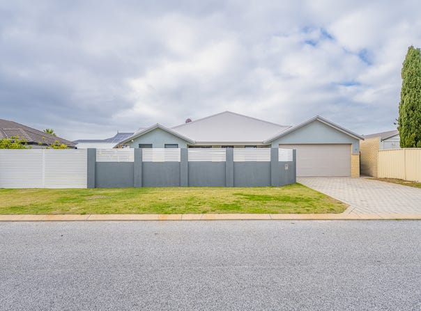 11 Harney Road, Secret Harbour, WA 6173