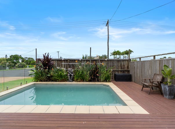 12 Corolla Street, Elliott Heads, Qld 4670
