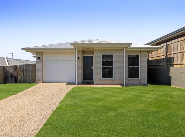 22 McInnes Crescent, Glenvale, Qld 4350