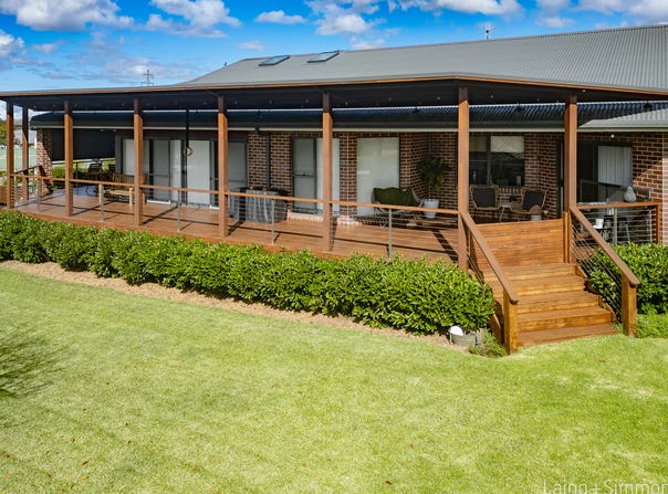 24 Hinton Terrace, Armidale, NSW 2350