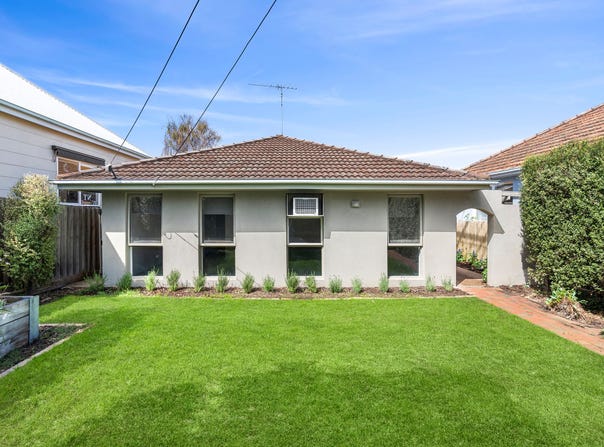 13 Camden Road, Newtown, Vic 3220
