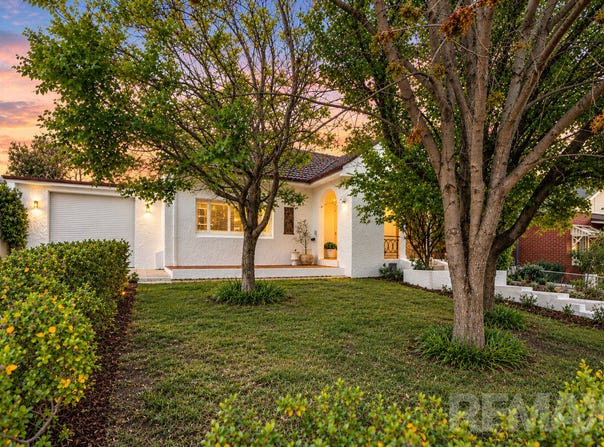 108 Coleman Street, Turvey Park, NSW 2650
