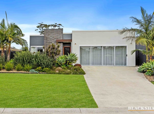 6 Griffiths Run, Broulee, NSW 2537