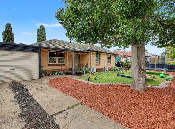17 Collins Street, Elizabeth Downs, SA 5113