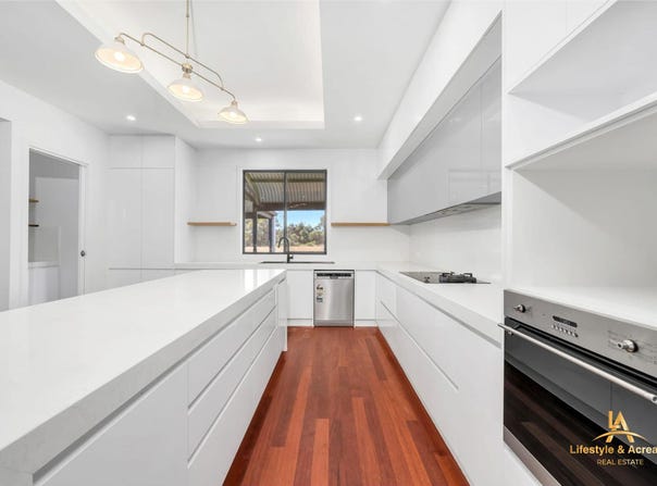 15 Chippendale Road, Tynong, Vic 3813