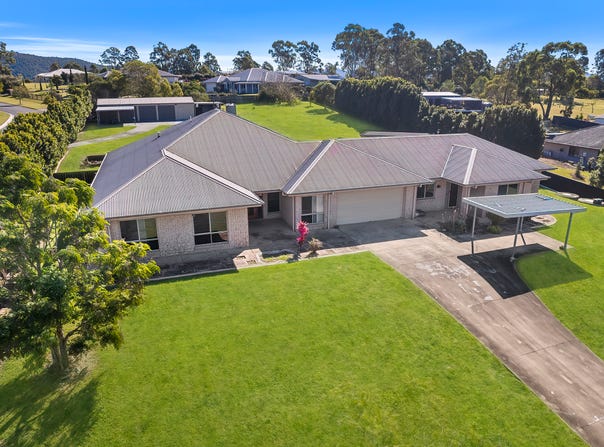144-146 Montanus Drive, Woodford, Qld 4514