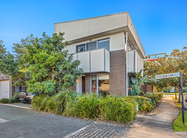 28 Lakefront Crescent, Varsity Lakes, Qld 4227