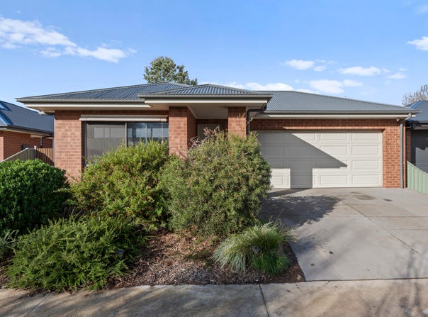 4/14 Lovick Avenue, Mansfield, Vic 3722