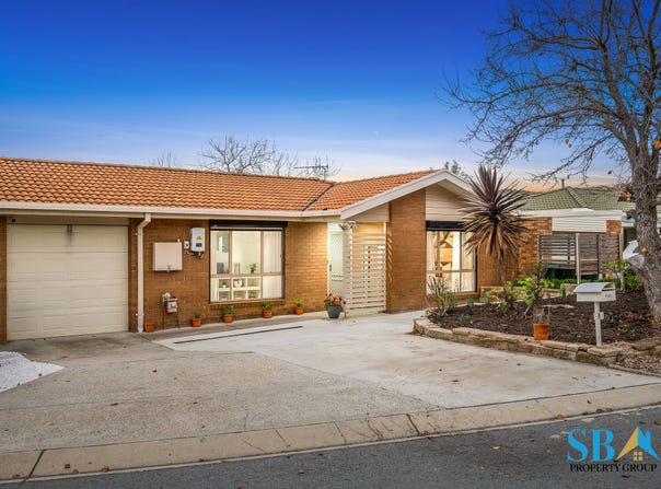 8 Leahy Place, Gordon, ACT 2906