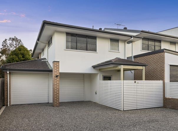 8 Worchester Crescent, Wakerley, Qld 4154