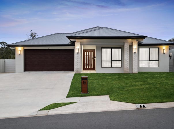 9 Opera Street, Ripley, Qld 4306