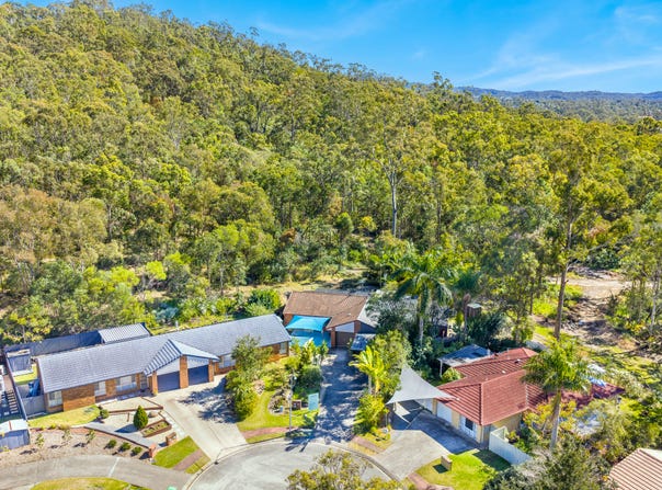 2/11 Epic Court, Oxenford, Qld 4210