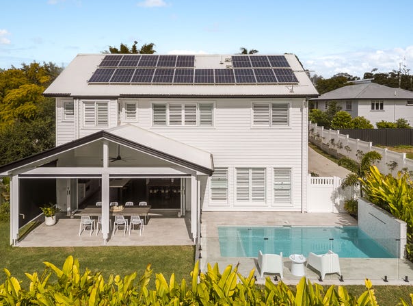 8A Bernecker Street, Carina, Qld 4152