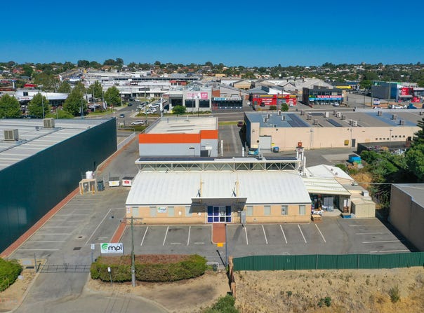 16 Hayden Court, Myaree, WA 6154