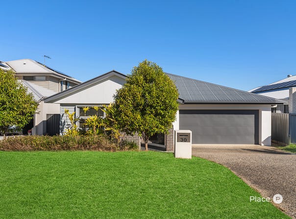30 Stirling Street, Bridgeman Downs, Qld 4035