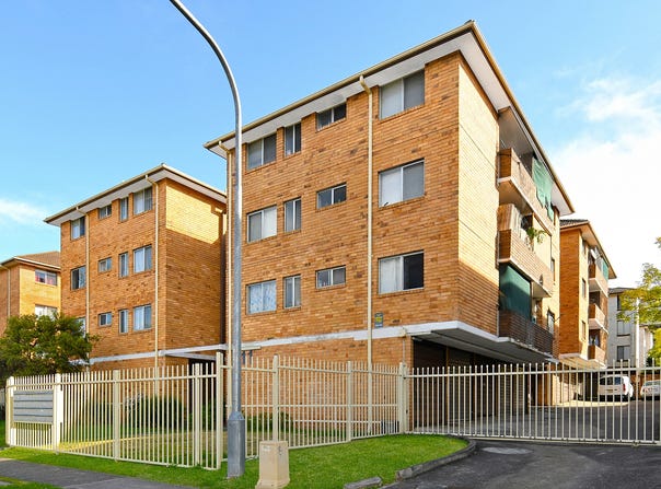 1/11 Forbes Street, Warwick Farm, NSW 2170