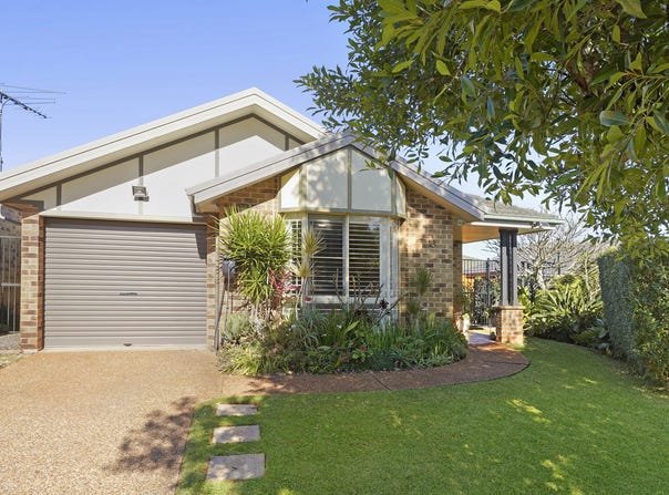 18 Cairncross Place, Port Macquarie, NSW 2444