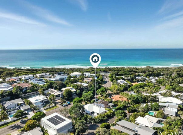 13 Driftwood Drive, Castaways Beach, Qld 4567