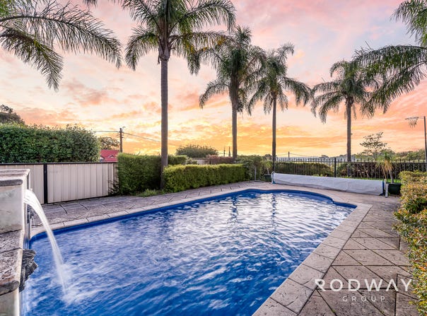 1 Roberta Rise, Mount Nasura, WA 6112