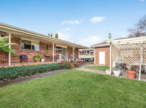 13 Braemar Circuit, Orange, NSW 2800