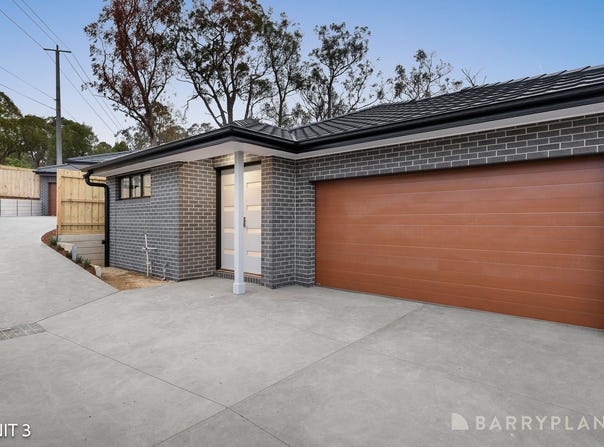 3&4/9 Bainbridge Court, Kilsyth, Vic 3137