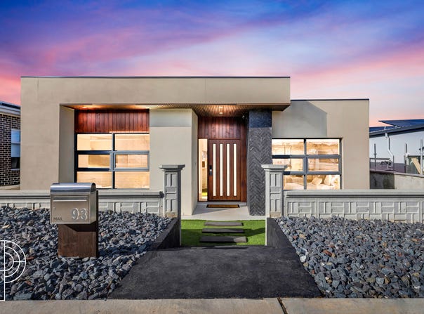 93 Sculthorpe Avenue, Whitlam, ACT 2611