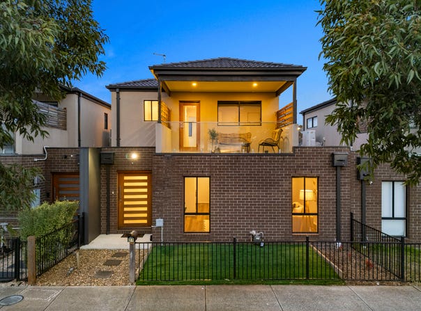 27 Station Street, Pakenham, Vic 3810