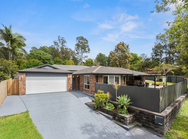 1 Amara Crescent, Forest Lake, Qld 4078
