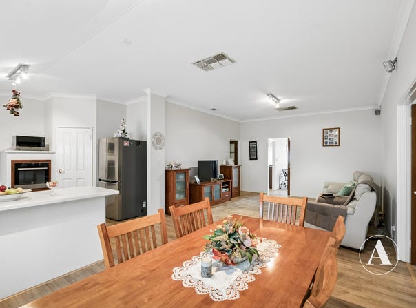7 Pulford Close, Huntingdale, WA 6110