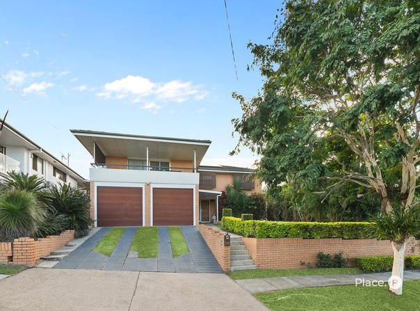 20 Valentia Street, Mansfield, Qld 4122