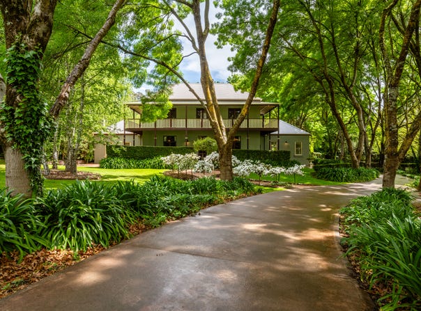 42 Dingle Road, Beechworth, Vic 3747