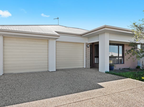 1&2/33 Mia Street, Wyreema, Qld 4352