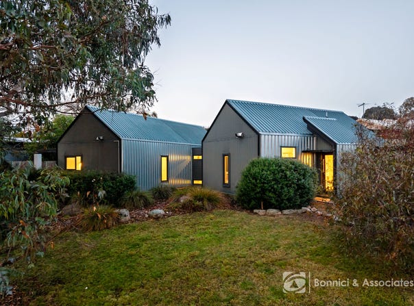 9 Fletcher Road, Beechworth, Vic 3747