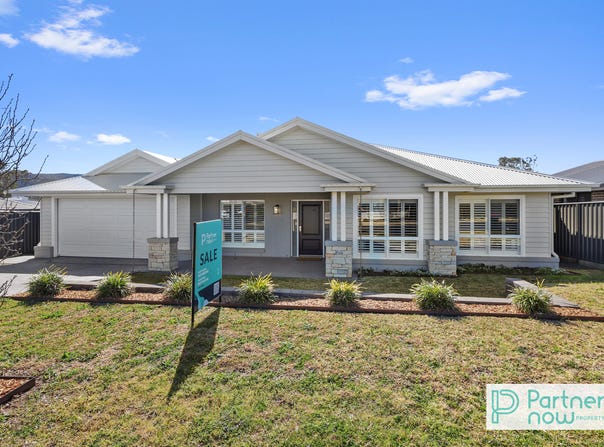 11 Ayrshire Crescent, Tamworth, NSW 2340