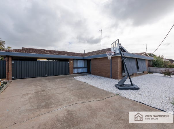 8 Carter Street, Horsham, Vic 3400