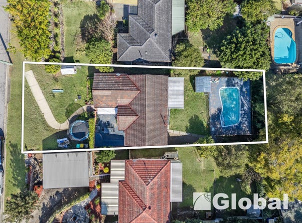 14 Sandra Street, Fennell Bay, NSW 2283