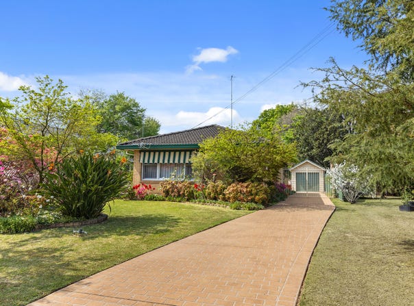 42 Westbank Avenue, Emu Plains, NSW 2750